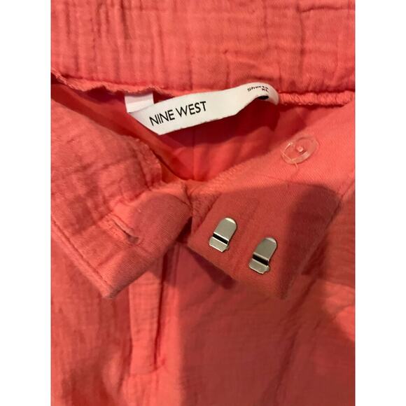 Nine West Muslin Material Loose Fitting Shorts - Size L - Picture 4 of 5